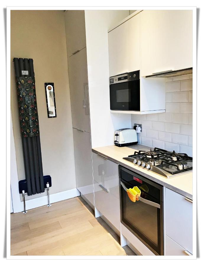 Spacious And Modern 2 Bedroom Flat Near The City Centre 에든버러 외부 사진